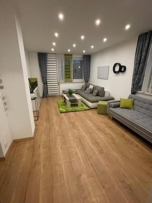 Rr-Rooms Ferienwohnung Judenburg Luaran gambar